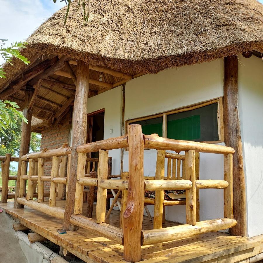 Songbird Safari Lodge & Campsite Katunguru Exterior foto